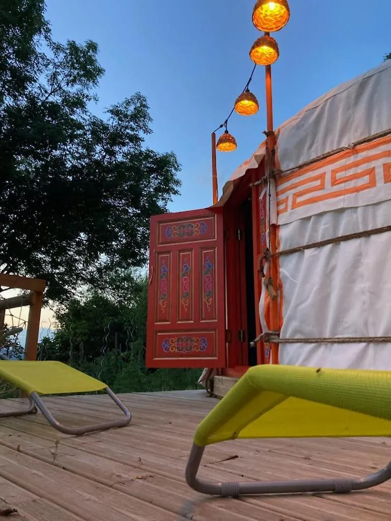 Luxe tent La Yourte De La Mariotte Montredon